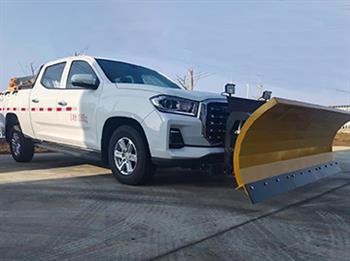 皮卡、大车330XCC除雪铲